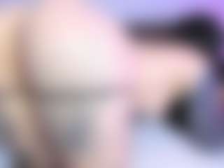 Gorgeous-Luna's Live Sex Cam Show