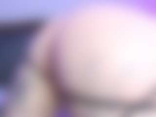 Live cam show with Gorgeous-Luna - Goth on slutload