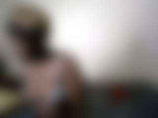 Live cam show with Sweetlatte - Moaning on Chatstar