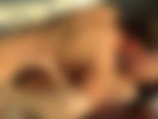 Live cam show with TopModels15 - Gamer Athletic on Mixed Magazine Live