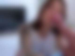 Live cam show with AudreyBrookss - Gagging on Camsoda