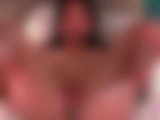 Live cam show with Daniela-Brooks - Shaved on Camsoda Late Night
