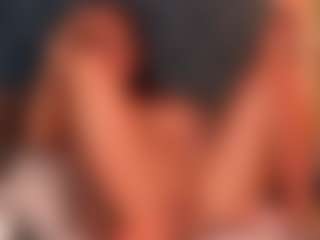 Live cam show with Daniela-Brooks - Fingers on fapnchat