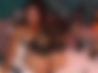 Daniela-Brooks's Live Sex Cam Show