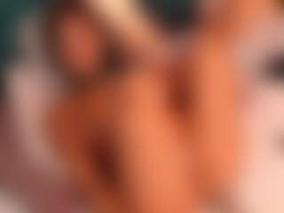 Daniela-Brooks's Live Sex Cam Show