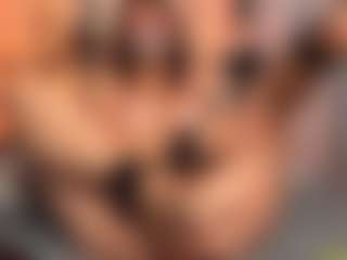 Live cam show with Daniela-Brooks - Moaning on sexylive.show