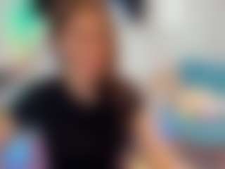 Hailey-Green's Live Sex Cam Show