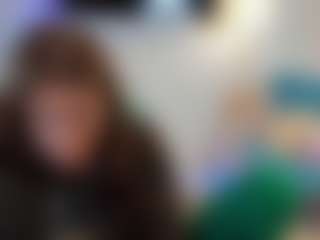 Live cam show with Hailey-Green - Flirt on sexytreat.net