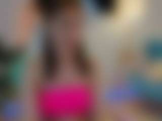 Live-Cam-Show mit Hailey-Green - Game auf Camsoda