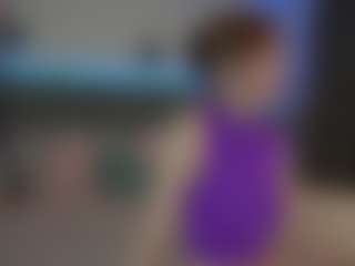 Live cam show with Hailey-Green - Game on intimatelivegirls.com