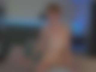 Hailey-Green's Live Sex Cam Show
