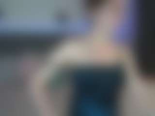 Hailey-Green's Live Sex Cam Show