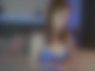 Live cam show with Hailey-Green - Oil on Dare Cams