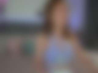 Live cam show with Hailey-Green - Small Tits on Fling VIP Chat