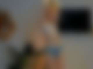 Live cam show with Hailey-Green - Small Tits on Camsoda