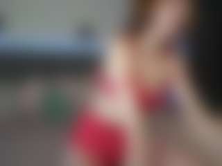 Hailey-Green's Live Sex Cam Show