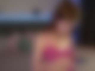 Hailey-Green's Live Sex Cam Show