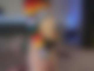 Hailey-Green's Live Sex Cam Show