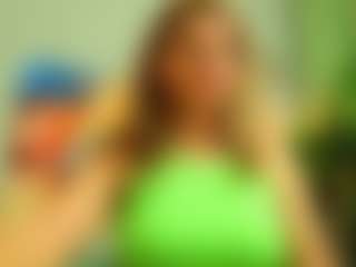 Live cam show with EvasmithXX - Facial on Camsoda
