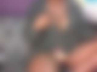 Live cam show with pretty-diva - Ebony on wildcum.com