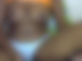 Live cam show with pretty-diva - Ebony on StripNow