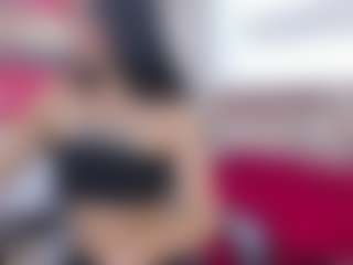 Live cam show with skarlettmilk - Ebony Petite on Camsoda