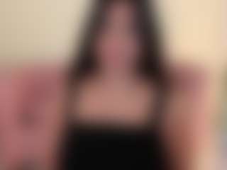 Spettacolo in cam dal vivo con Mia Blue 😈 - Smoking su Camsoda