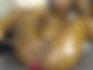 Queen-bree's Live Sex Cam Show