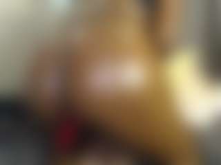 Queen-bree's Live Sex Cam Show