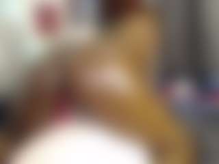 Live cam show with Queen-bree - Ebony on Milf Play