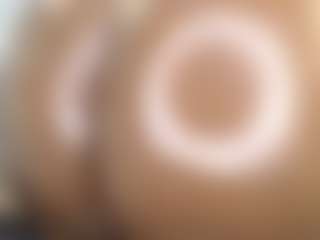 Queen-bree's Live Sex Cam Show