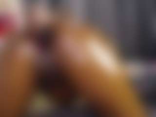 Queen-bree's Live Sex Cam Show