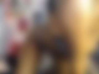 Live cam show with Queen-bree - Ebony Squirt on Fit Hotties