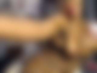Queen-bree's Live Sex Cam Show