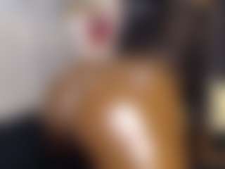 Live cam show with Queen-bree - Ebony on realtime-chat