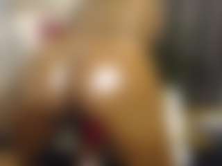 Queen-bree's Live Sex Cam Show