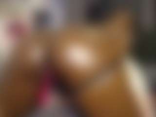 Queen-bree's Live Sex Cam Show