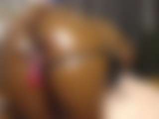 Queen-bree's Live Sex Cam Show