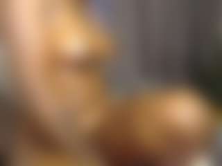 Queen-bree's Live Sex Cam Show