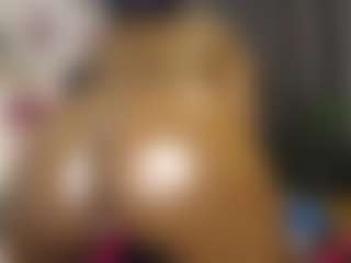 Queen-bree's Live Sex Cam Show