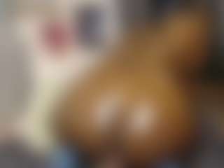 Queen-bree's Live Sex Cam Show