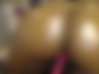 Queen-bree's Live Sex Cam Show