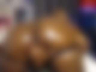 Queen-bree's Live Sex Cam Show