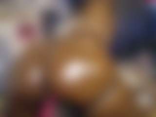 Queen-bree's Live Sex Cam Show