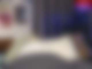 Live cam show with Queen-bree - Ebony on Fling VIP Chat