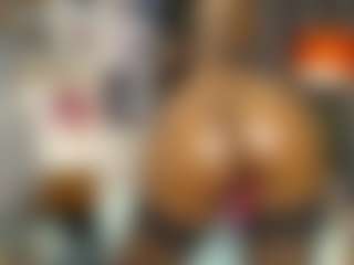 Live cam show with Queen-bree - Ebony on sexylive.show