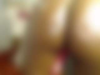Queen-bree's Live Sex Cam Show