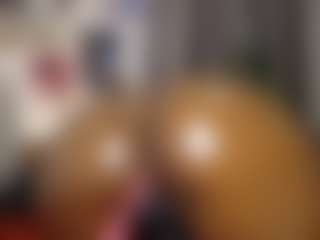 Queen-bree's Live Sex Cam Show
