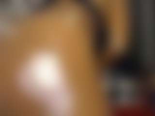 Live cam show with Queen-bree - Ebony Squirt on Uber Horny