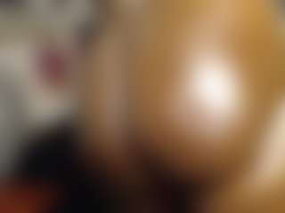 Queen-bree's Live Sex Cam Show